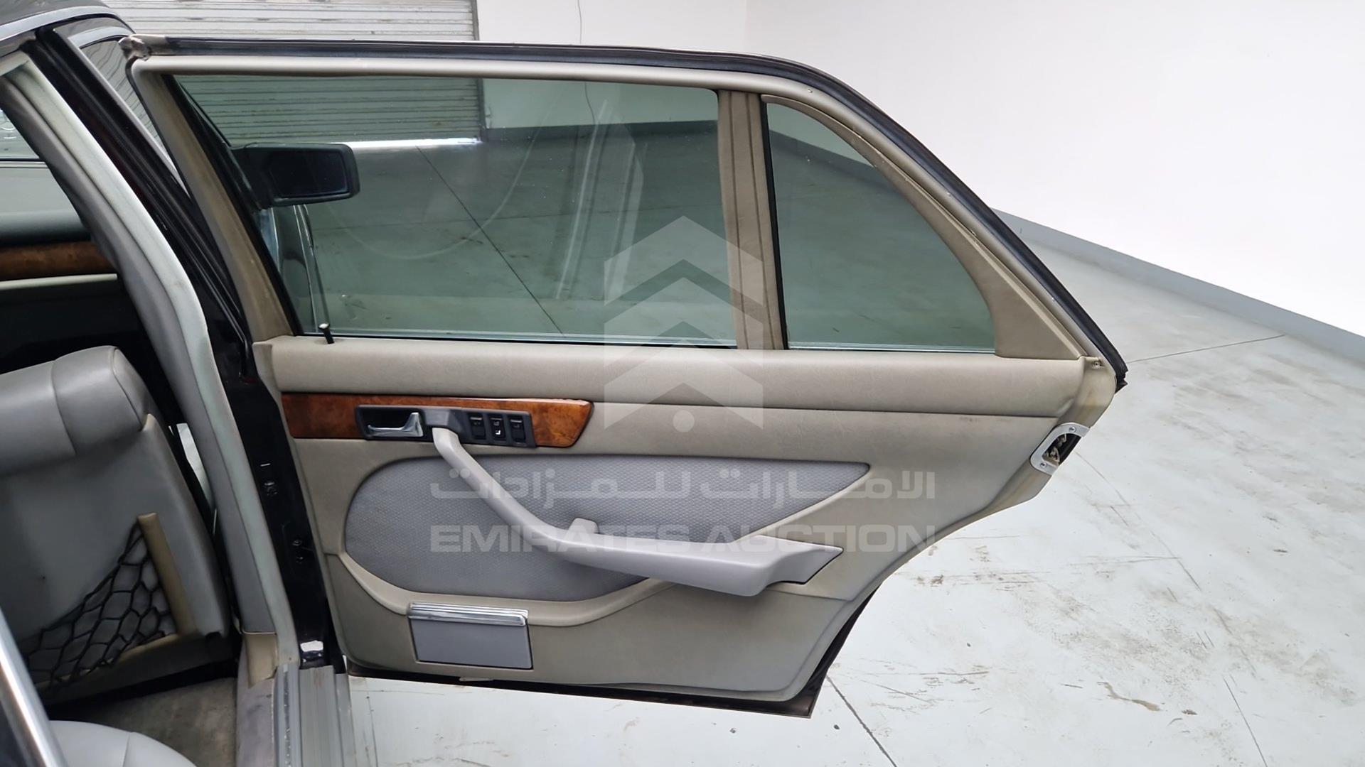 1985 MERCEDES SEL 500 VIN: WDBCA37D9FA128078