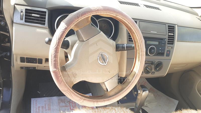 JN1CC11C58T010586 Auction: EmiratesAuction Lot: 409132 JN1CC11C58T010586 Nissan Tiida 2008 BLACK Photo 13