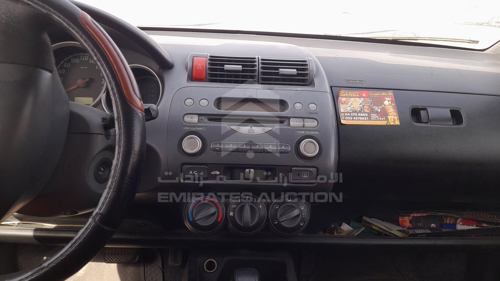 2004 HONDA JAZZ VIN: JHMGD18674S400163