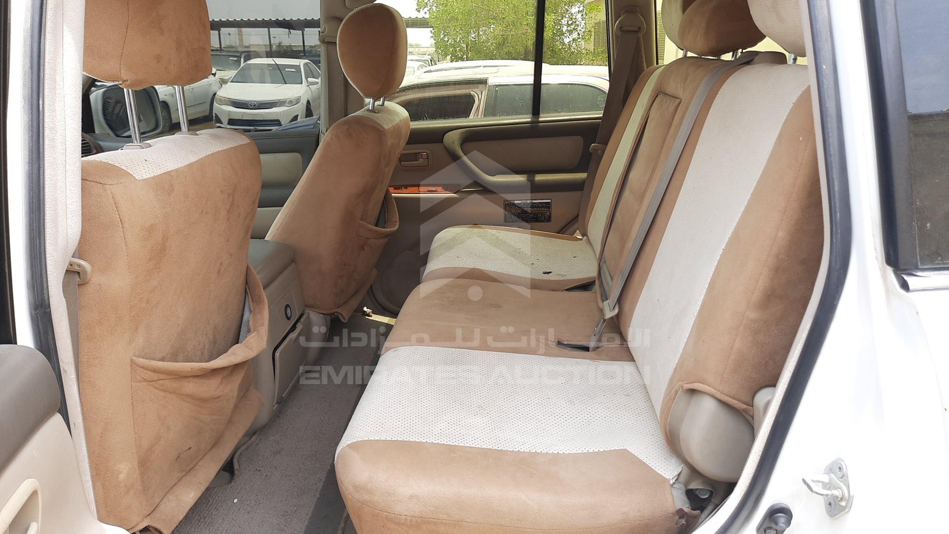 2006 TOYOTA LAND CRUISER VIN: JTEHT05J162089016