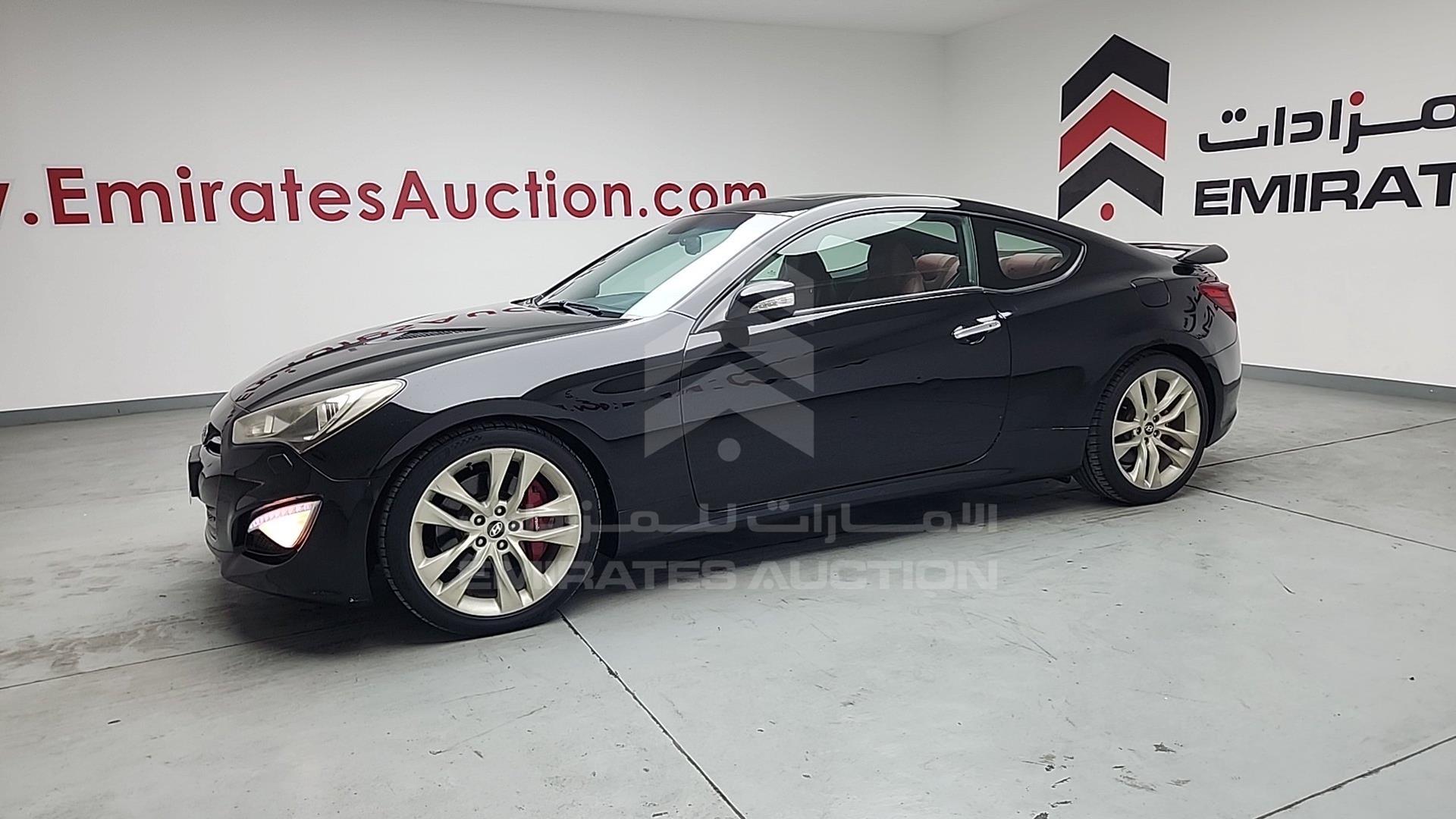 2015 HYUNDAI GENESIS VIN: KMHHU61H5FU116239