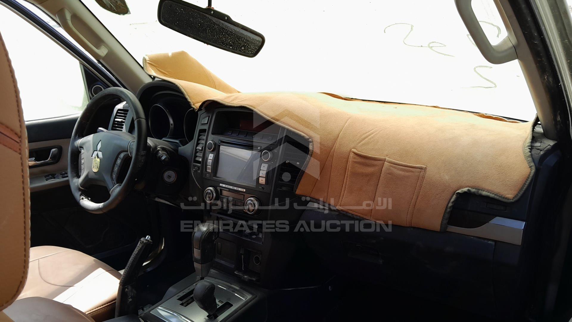 2010 MITSUBISHI PAJERO VIN: JMYMRV85WAJ701504