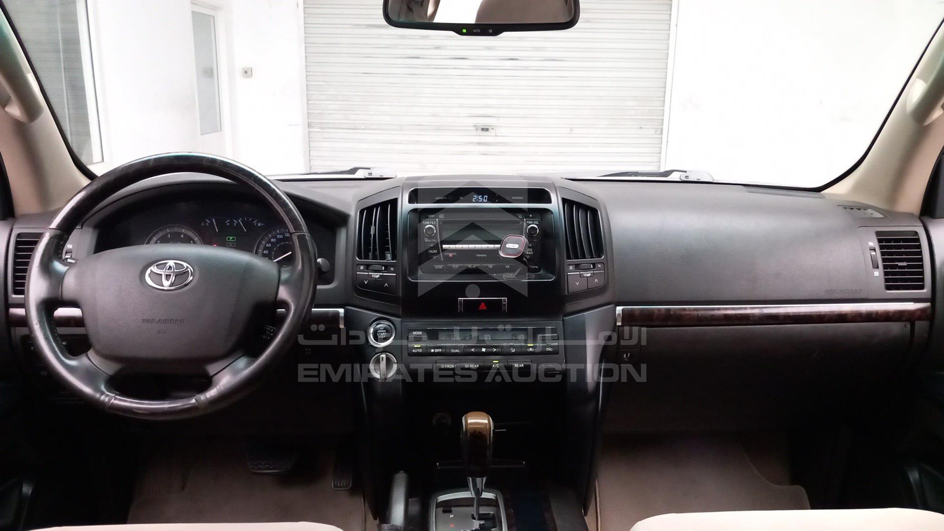 2009 TOYOTA LAND CRUISER VIN: JTMHU09J695010180