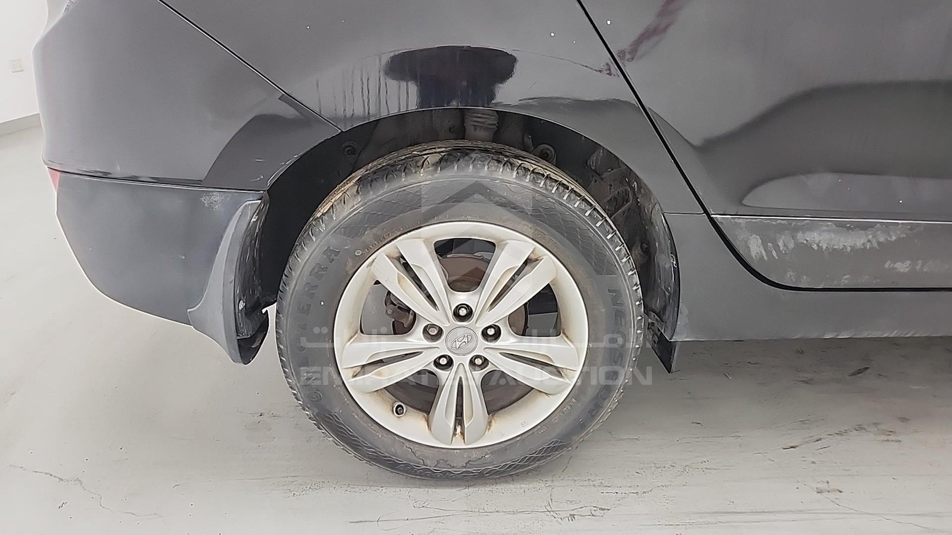 2013 HYUNDAI TUCSON VIN: KMHJT81BXDU630516