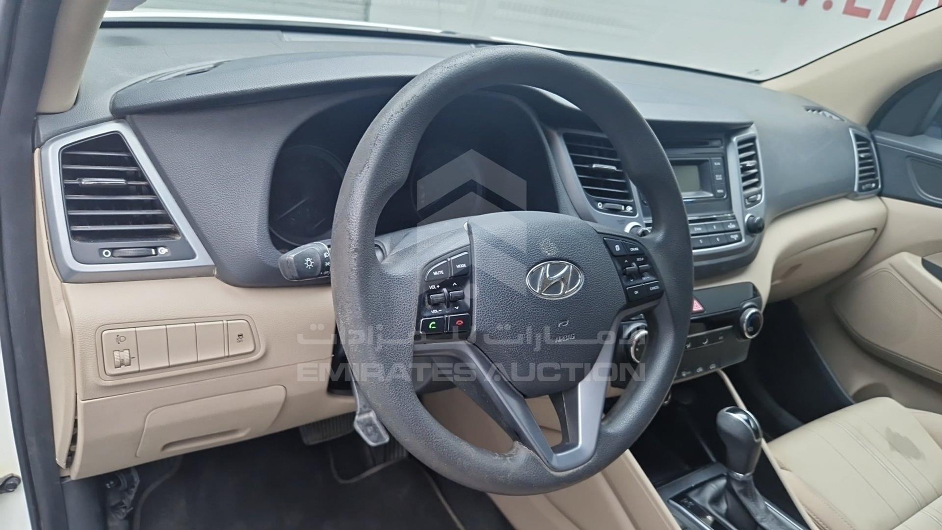 2017 HYUNDAI TUCSON VIN: TMAJ28138HJ170638