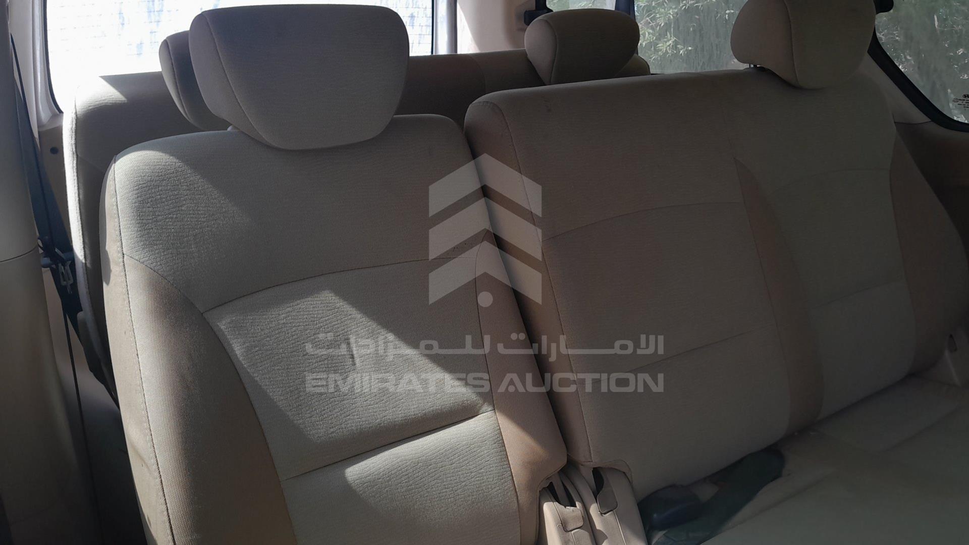 0 HYUNDAI H1 VIN: KMHWH81RXCU454375
