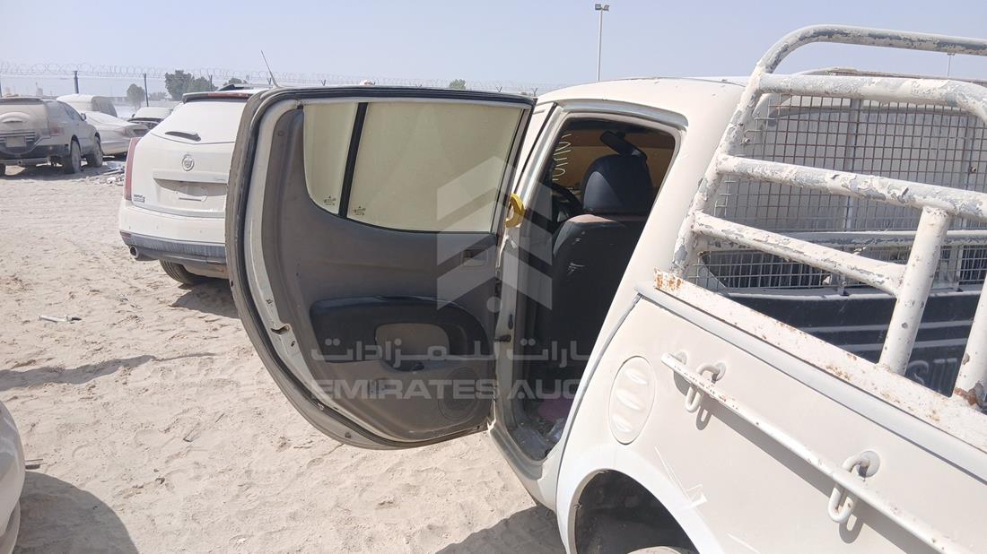 ميتسوبيشي L 200 2008 — الباب الخلفي الأيسر — صورة 18