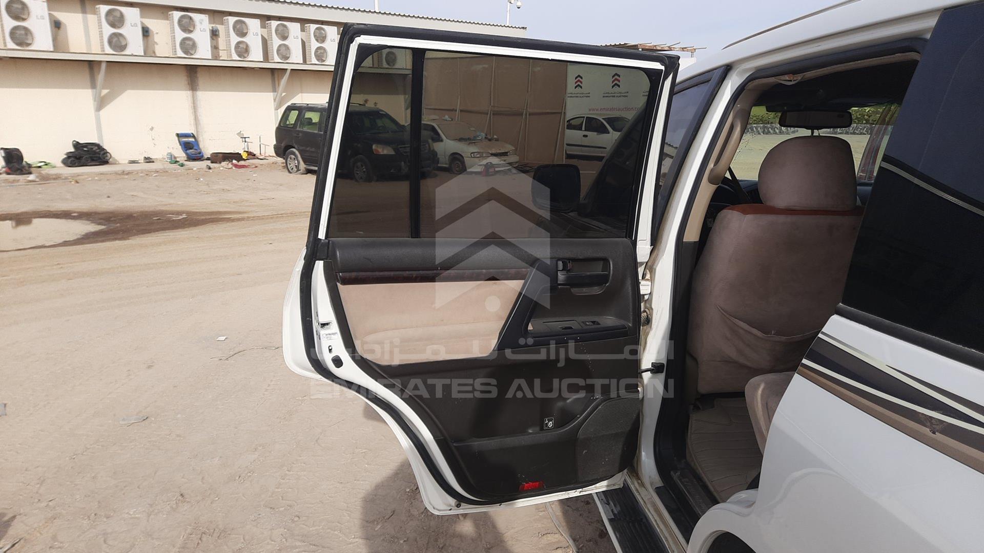 2009 TOYOTA LAND CRUISER VIN: JTMHT09J495031578