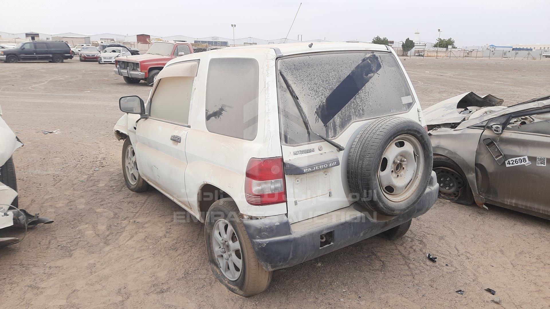 2005 MITSUBISHI PAJERO VIN: H66W-0015385