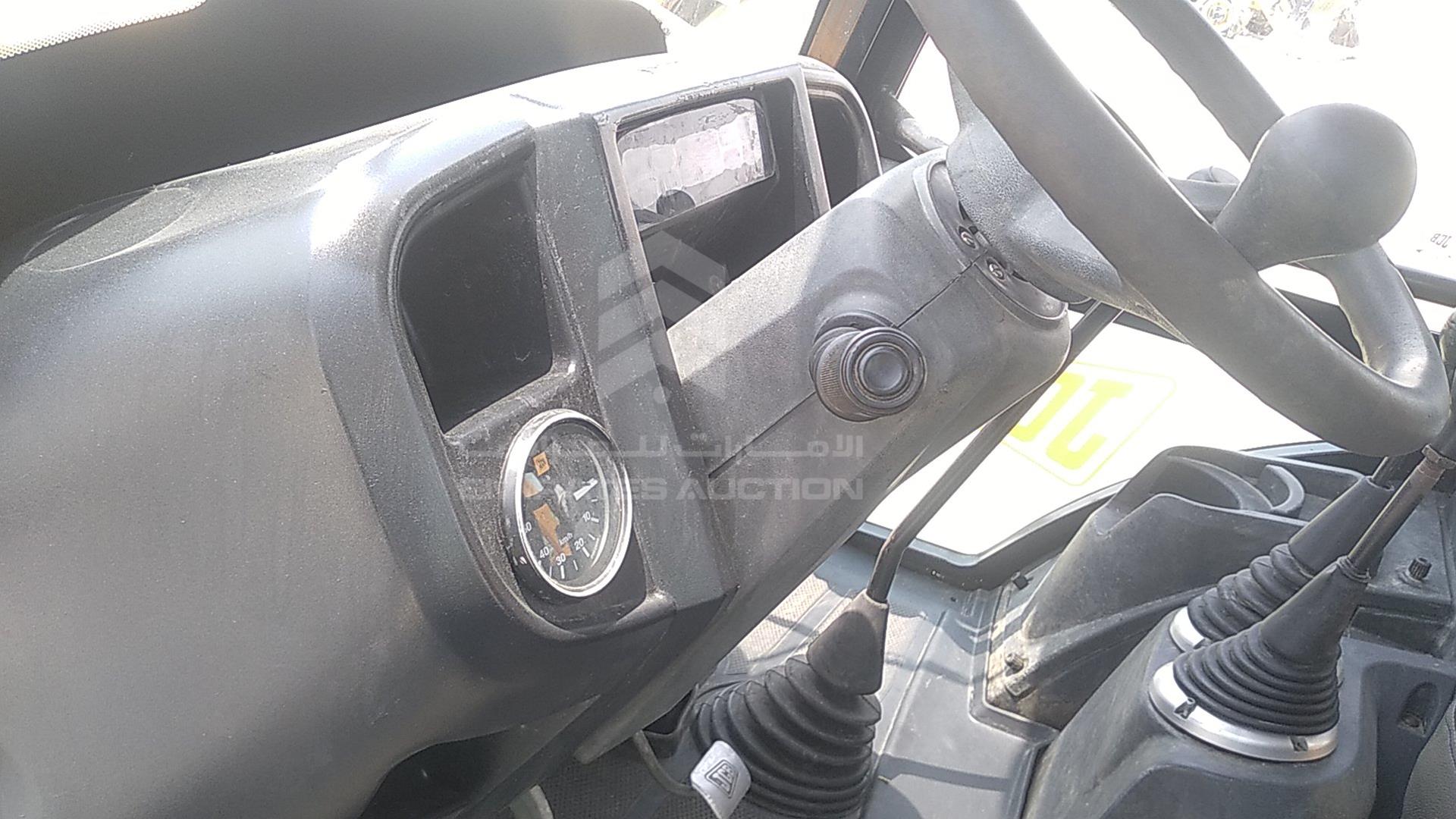 2017 JCB 3DX VIN: HAR3DXSUH01489831