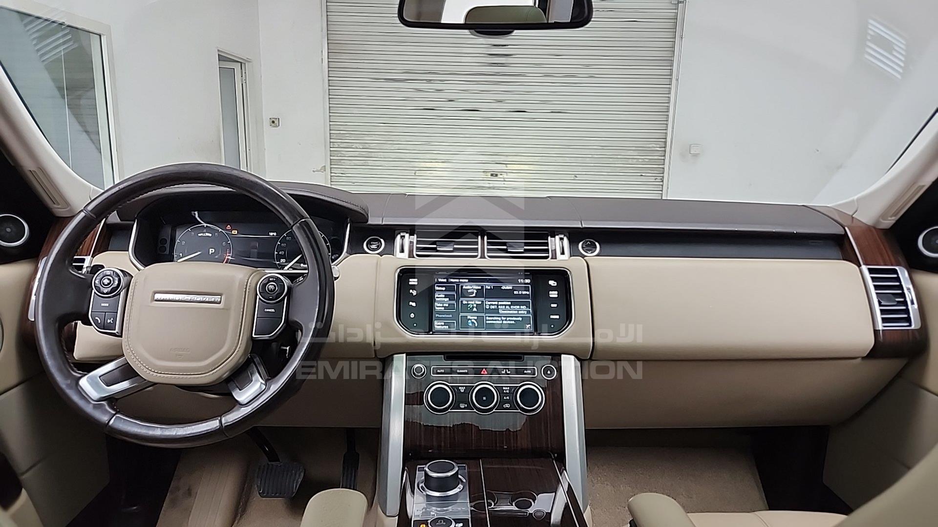 2014 RANGE ROVER VOGUE VIN: SALGA2DF1EA174711