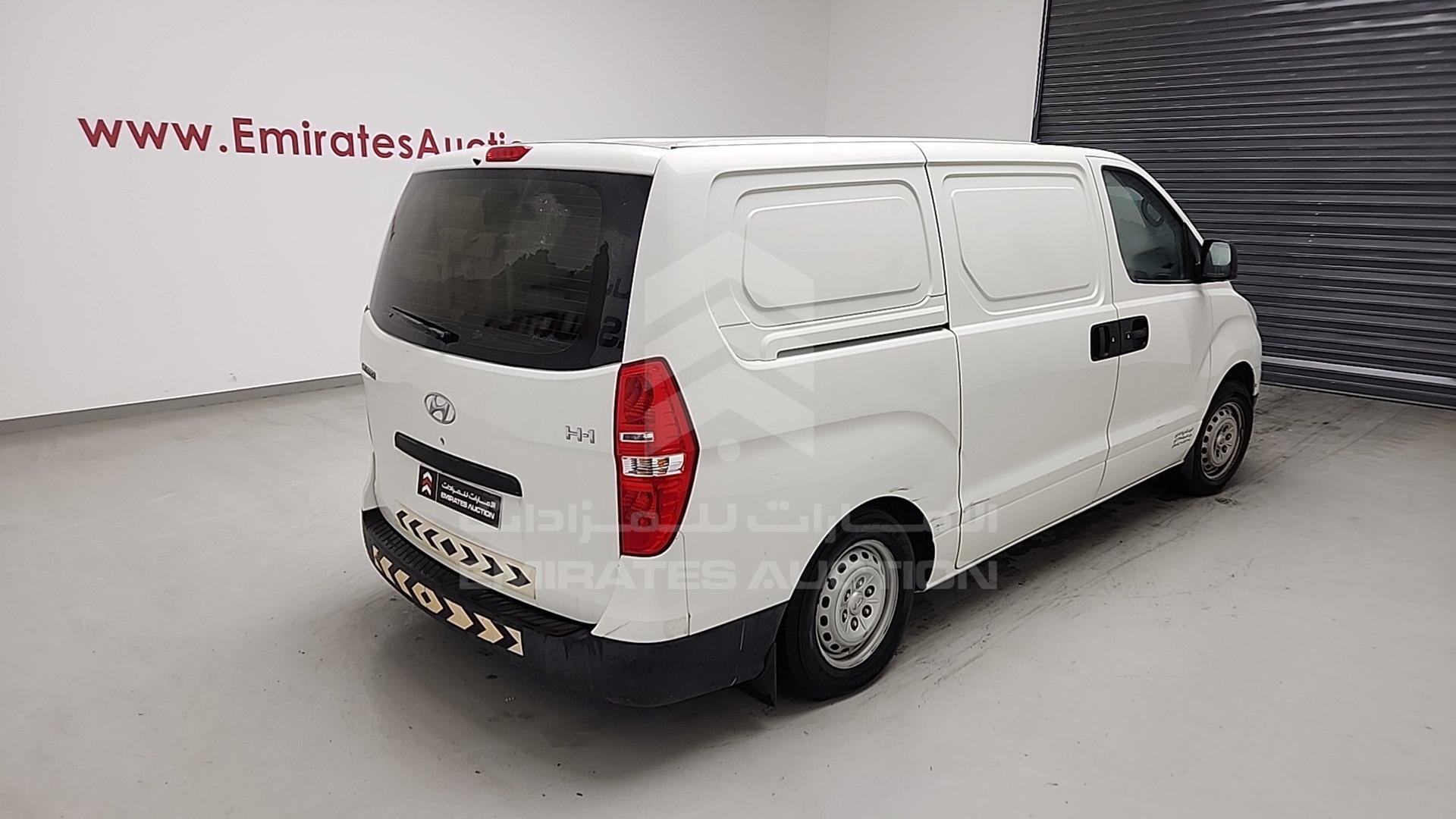 2012 HYUNDAI H1 VIN: KMHWG81R8CU364919