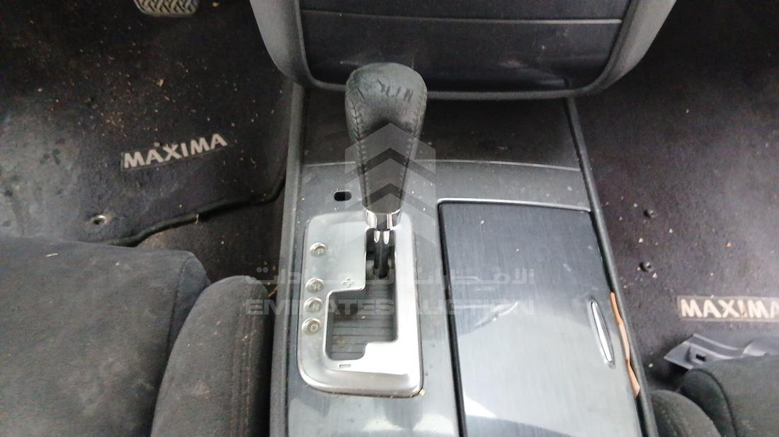 2014 Nissan Maxima — Gear View — Photo 22
