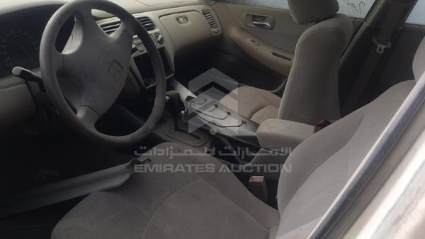 Honda Accord 2002 JHMCF86342C404737 Image 4