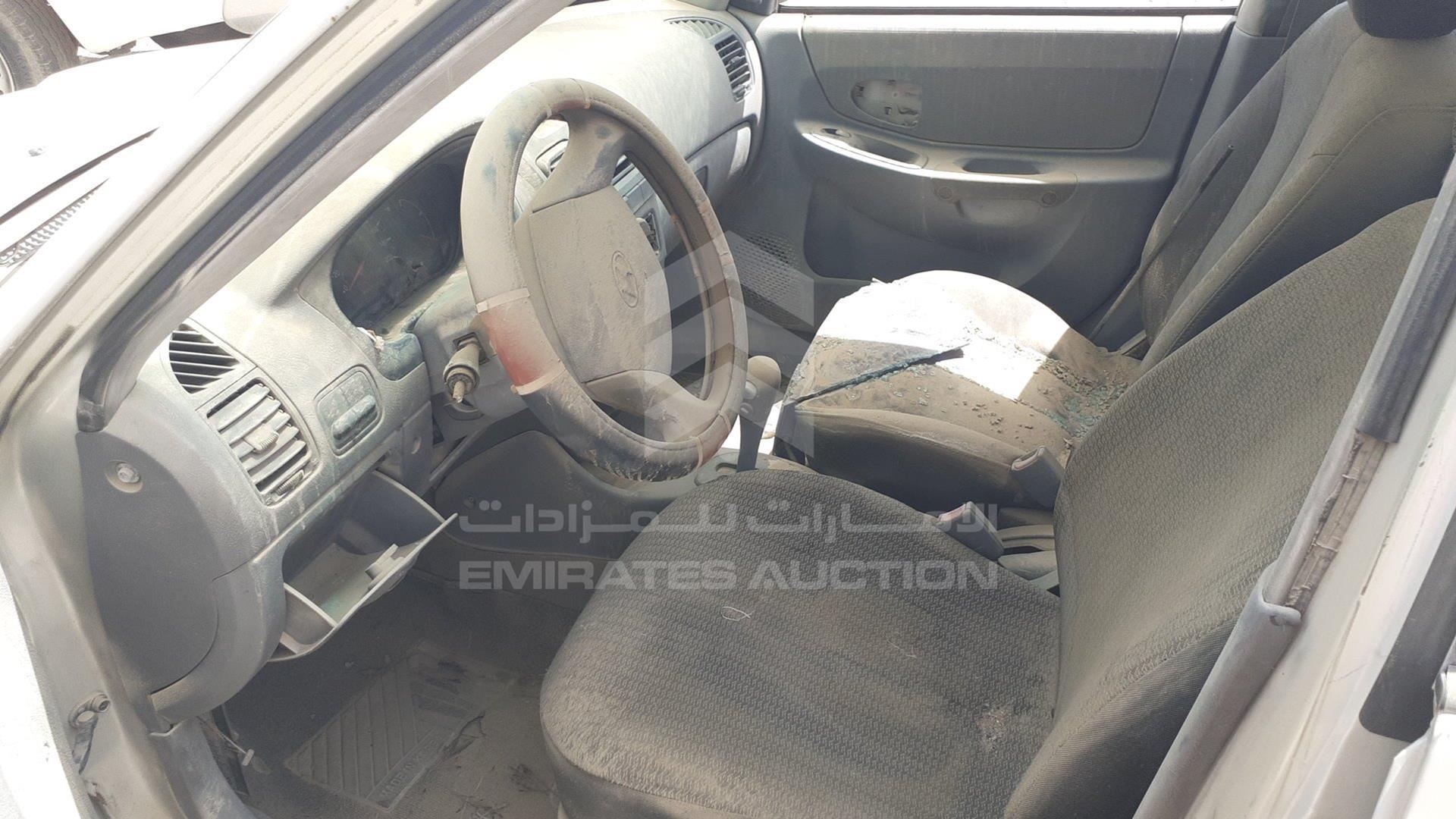 2005 HYUNDAI ACCENT VIN: KMHCG41G15U618273