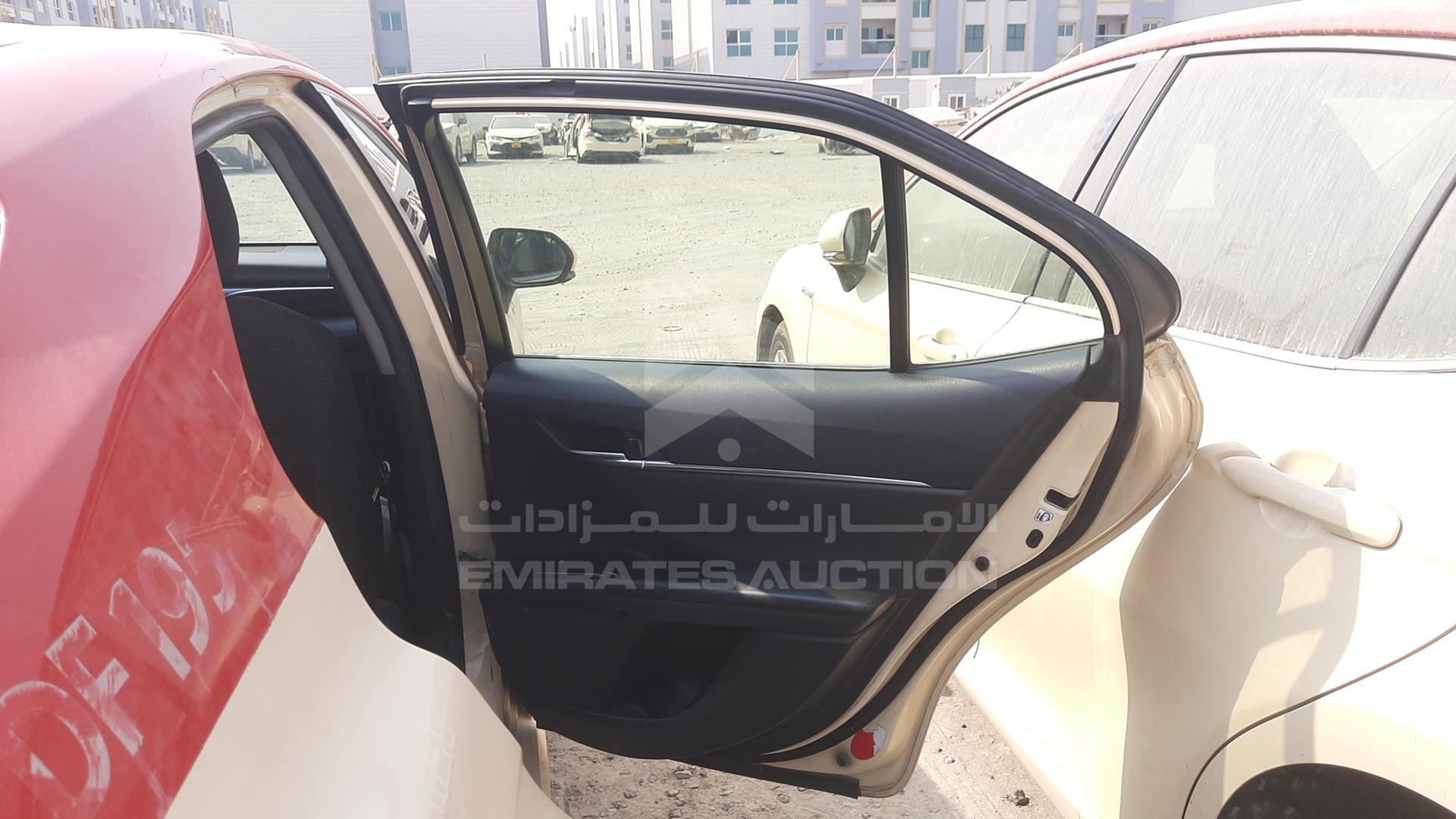2018 TOYOTA CAMRY VIN: JTNB29HK4J3013391