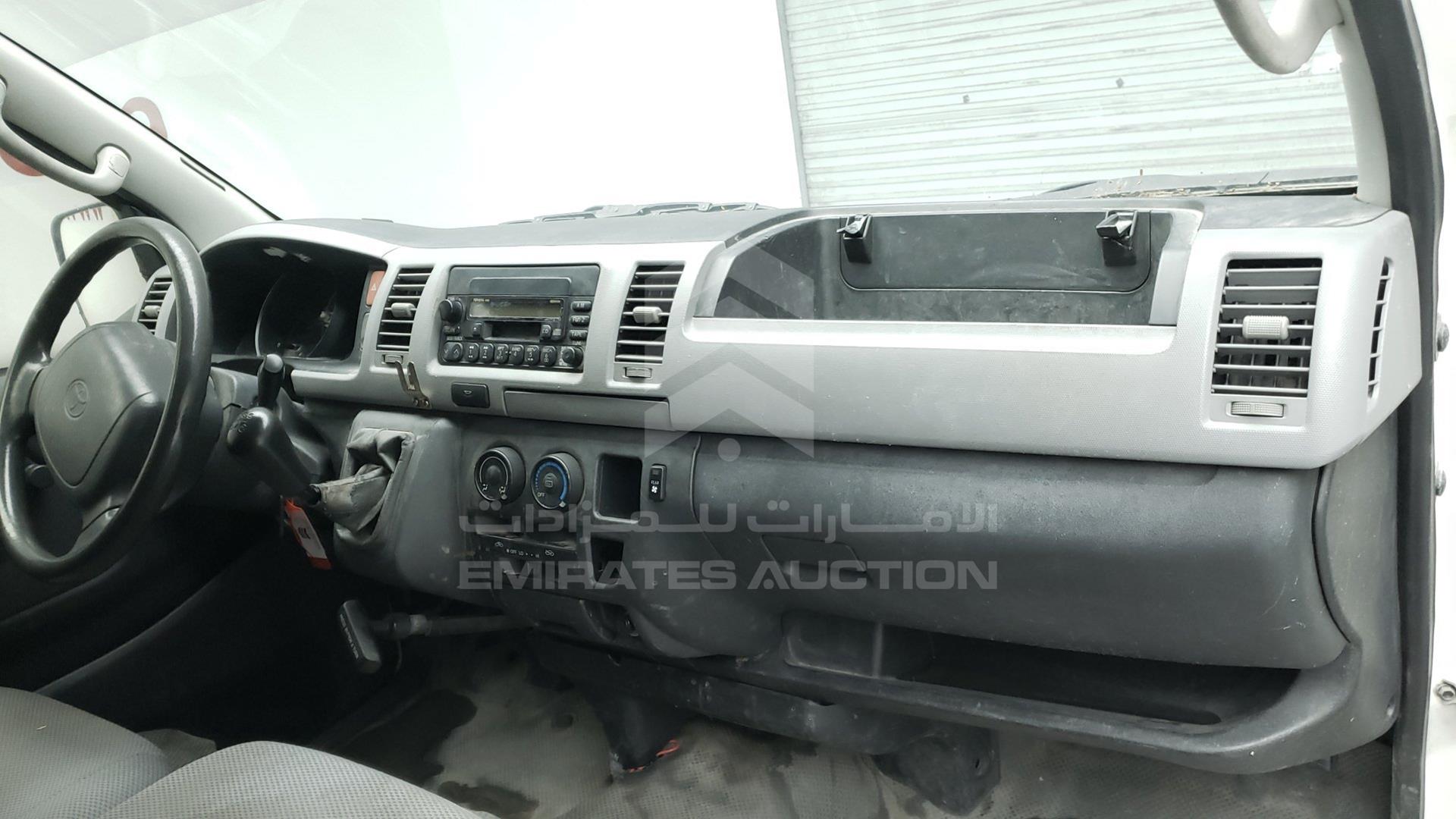 2007 TOYOTA HIACE VIN: JTGJX02PX70010963