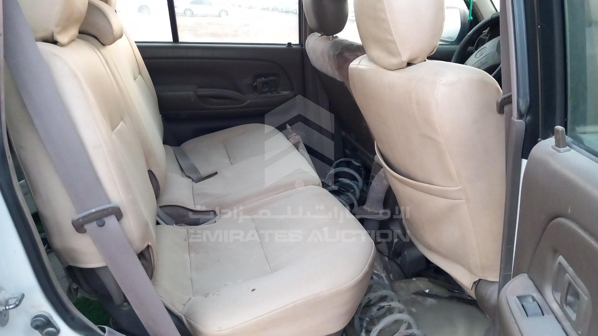2001 TOYOTA PRADO VIN: JTEBM99J010039519
