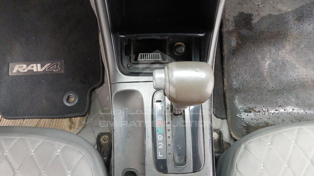2002 Toyota Camry — Gear View — Photo 19