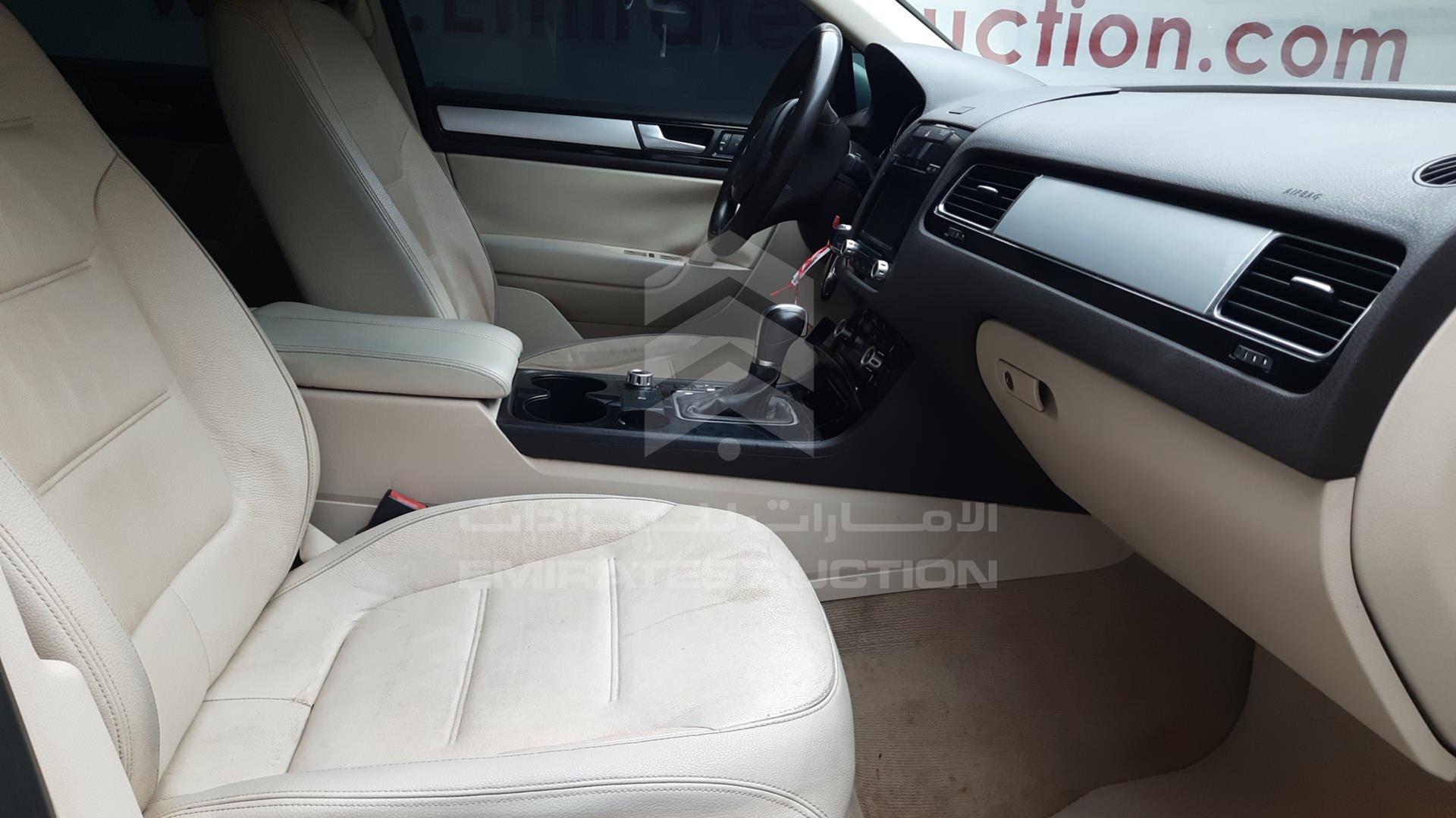 2014 VOLKSWAGEN TOUAREG VIN: WVGBC2BPXED006549