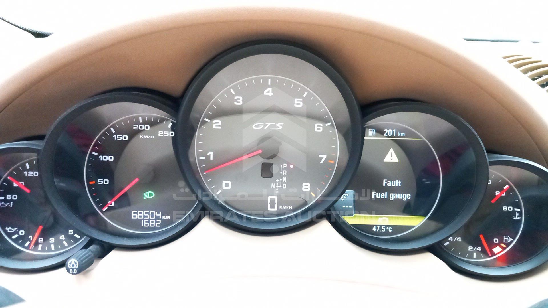 2013 PORSCHE CAYENNE VIN: WP1ZZZ92ZDLA70062