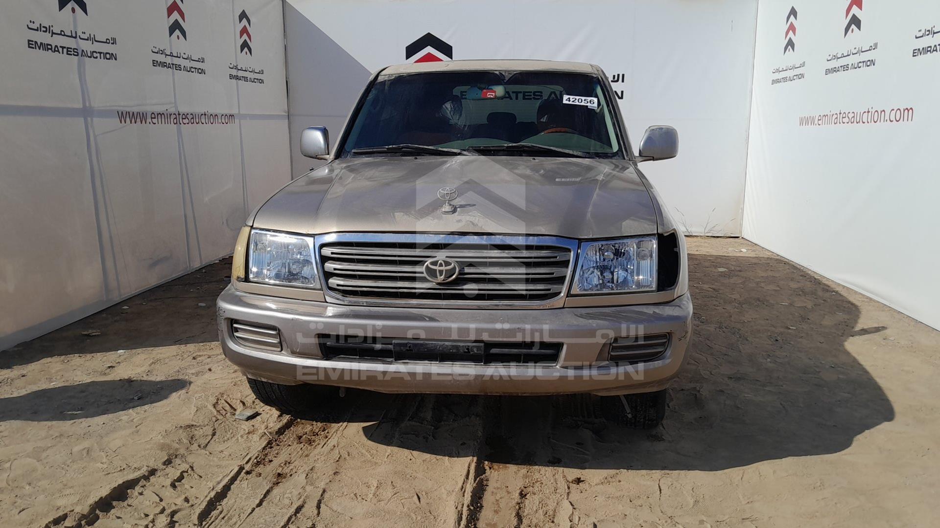 2005 TOYOTA LAND CRUISER VIN: JTEHT05J052076708