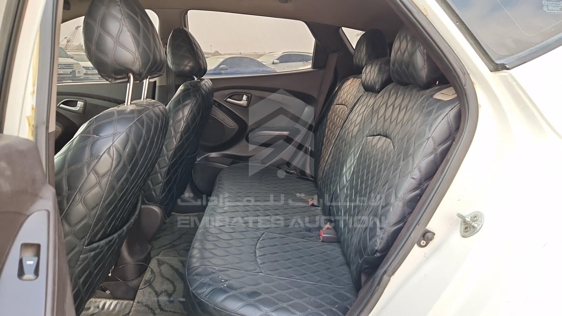 2013 HYUNDAI TUCSON VIN: KMHJT81B3DU674809