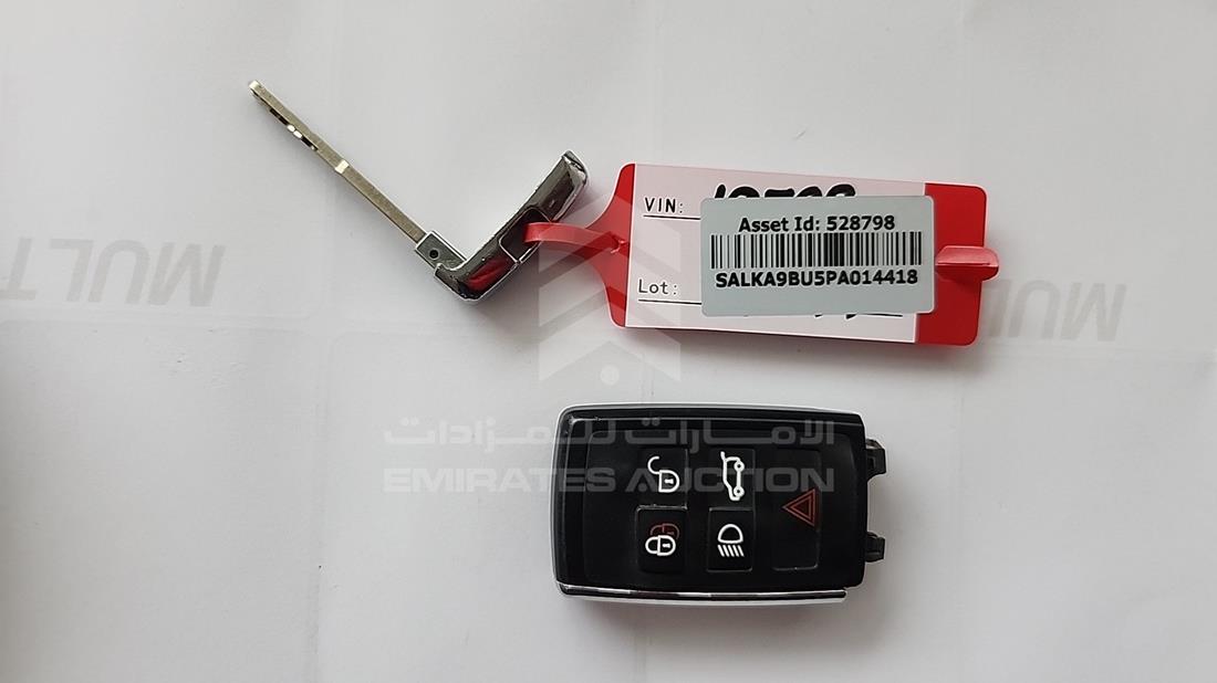 2023 Range Rover HSE — Keys — Photo 6