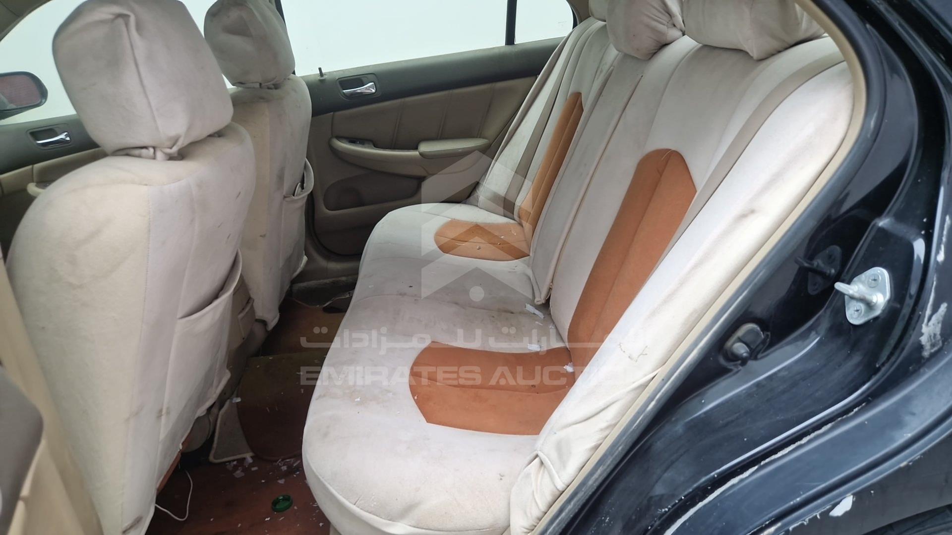 2006 HONDA ACCORD VIN: JHMCM567X6C404769