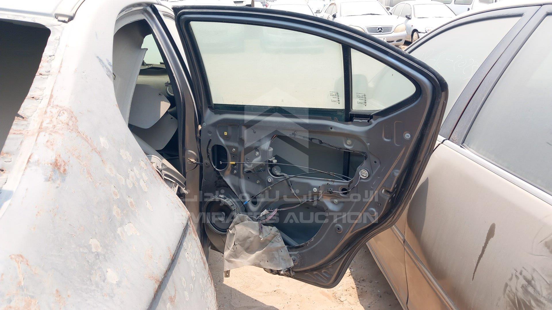 0 MITSUBISHI --- VIN: MMDAFT6J5MH008852