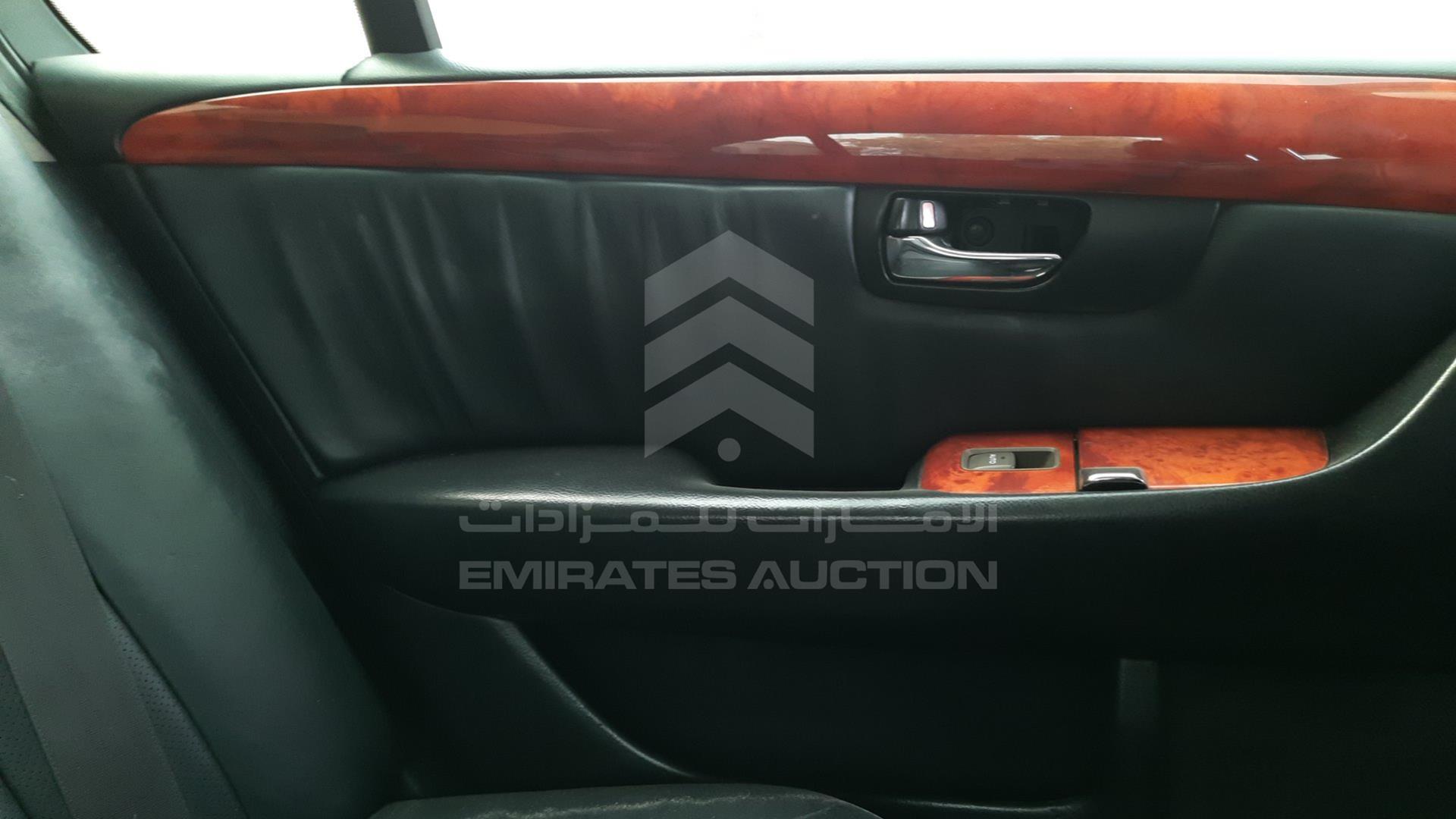 2005 LEXUS LS 430 VIN: JTHBN36F855020609