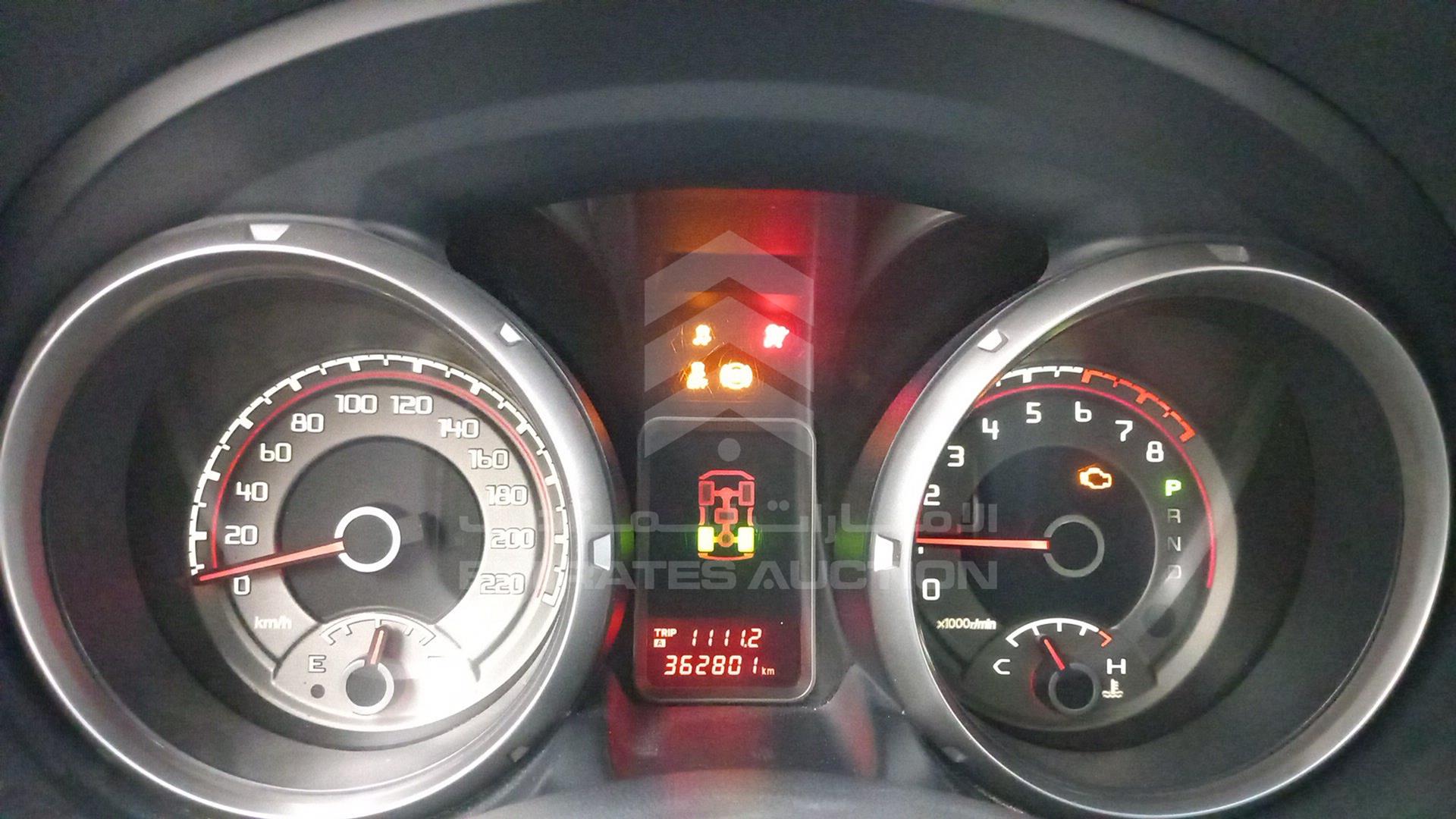 2014 MITSUBISHI PAJERO VIN: JMYLRV95WEJ703780