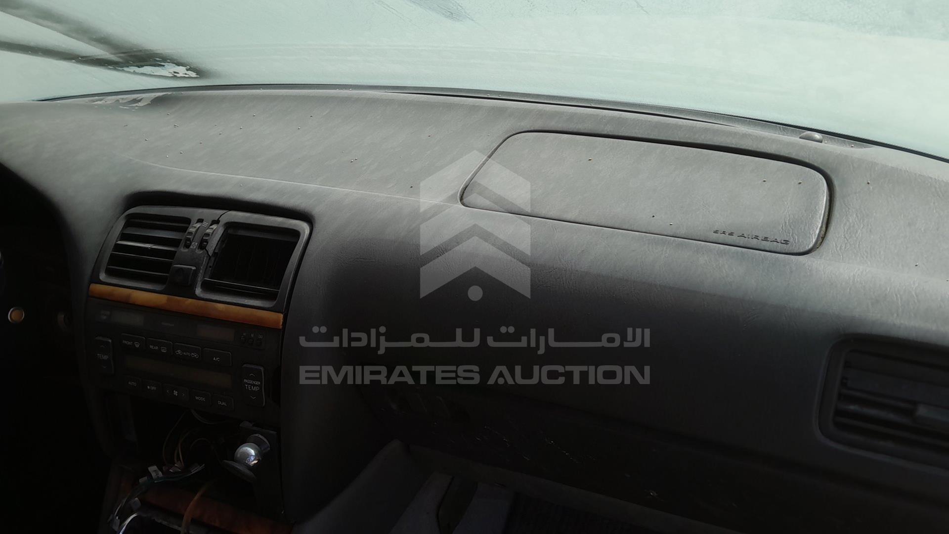 1998 LEXUS LS400 VIN: JT8BH28F4W0109655