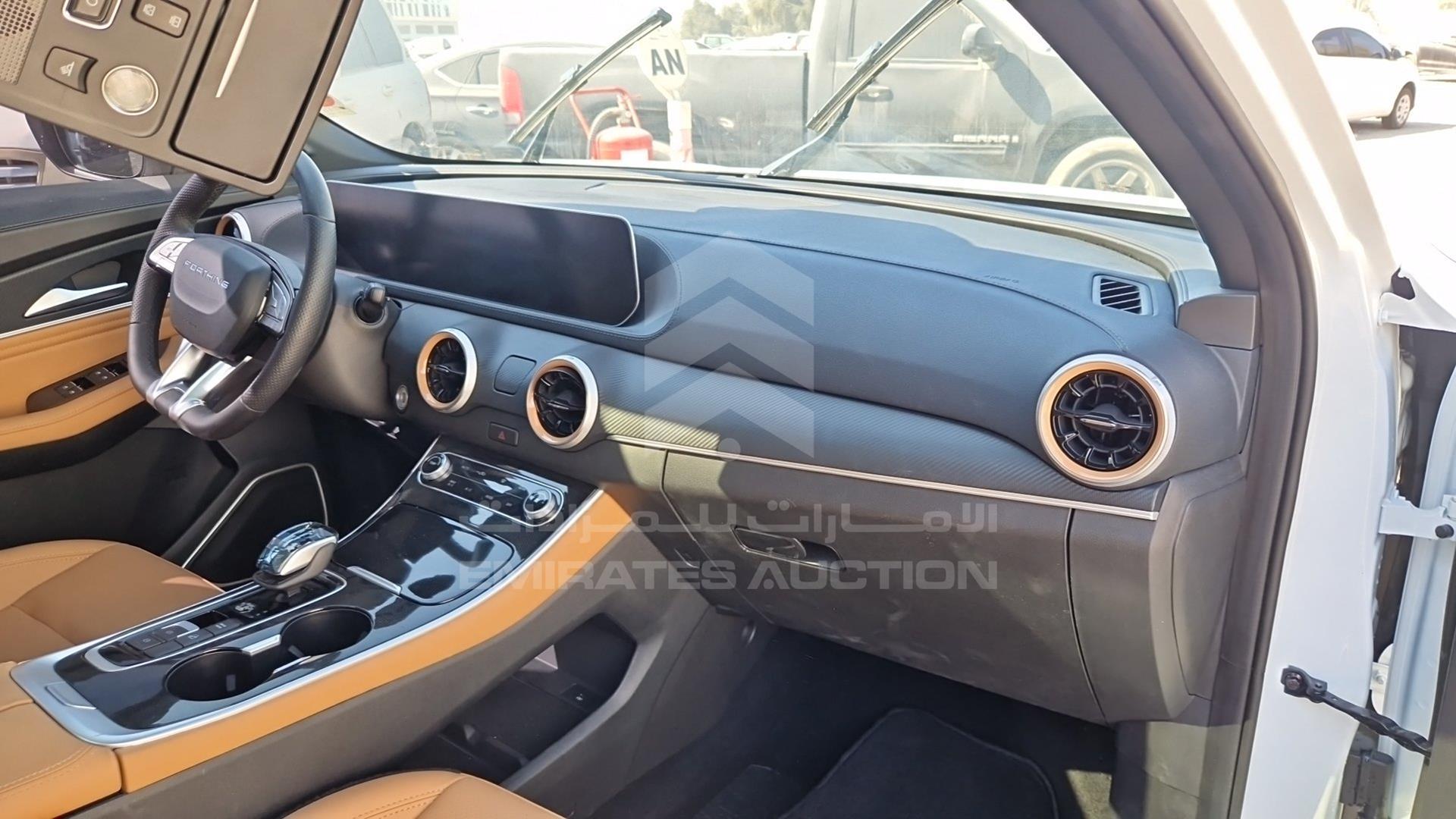 2024 DONG FENG FORTHING T5 VIN: LMXD14BJXRZ382049