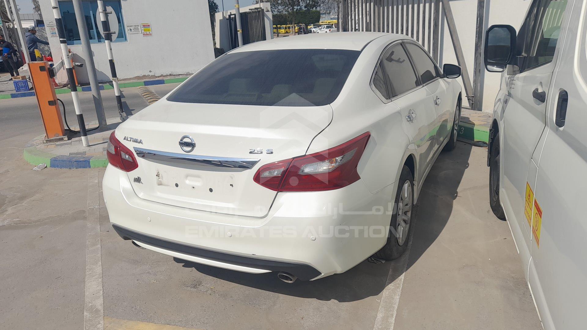 2018 NISSAN ALTIMA VIN: 1N4AL3A97JC273937
