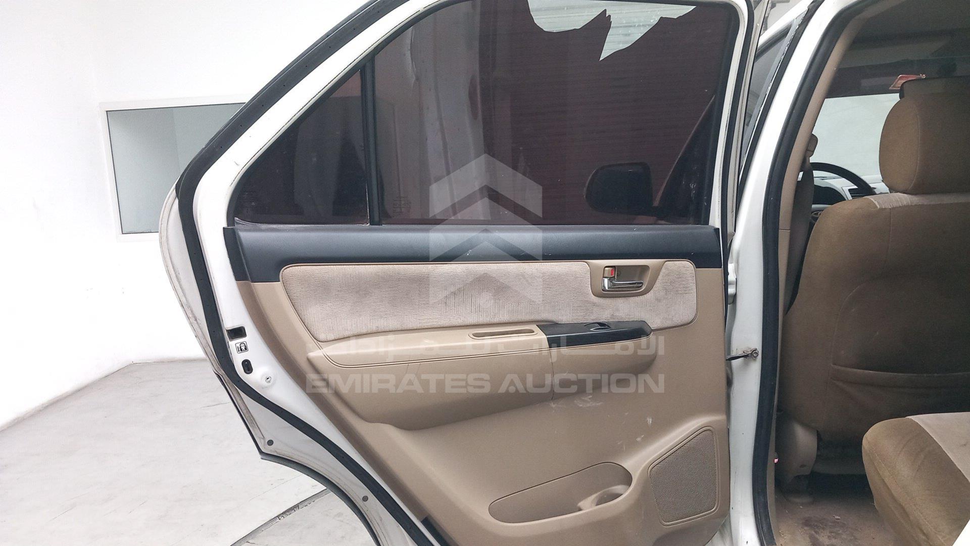 2014 TOYOTA FORTUNER VIN: MHFYU59G7E7032094
