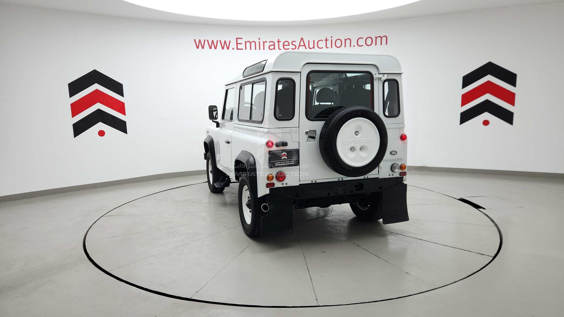 2011 LAND ROVER DEFENDER VIN: SALLDVBS8BA405450
