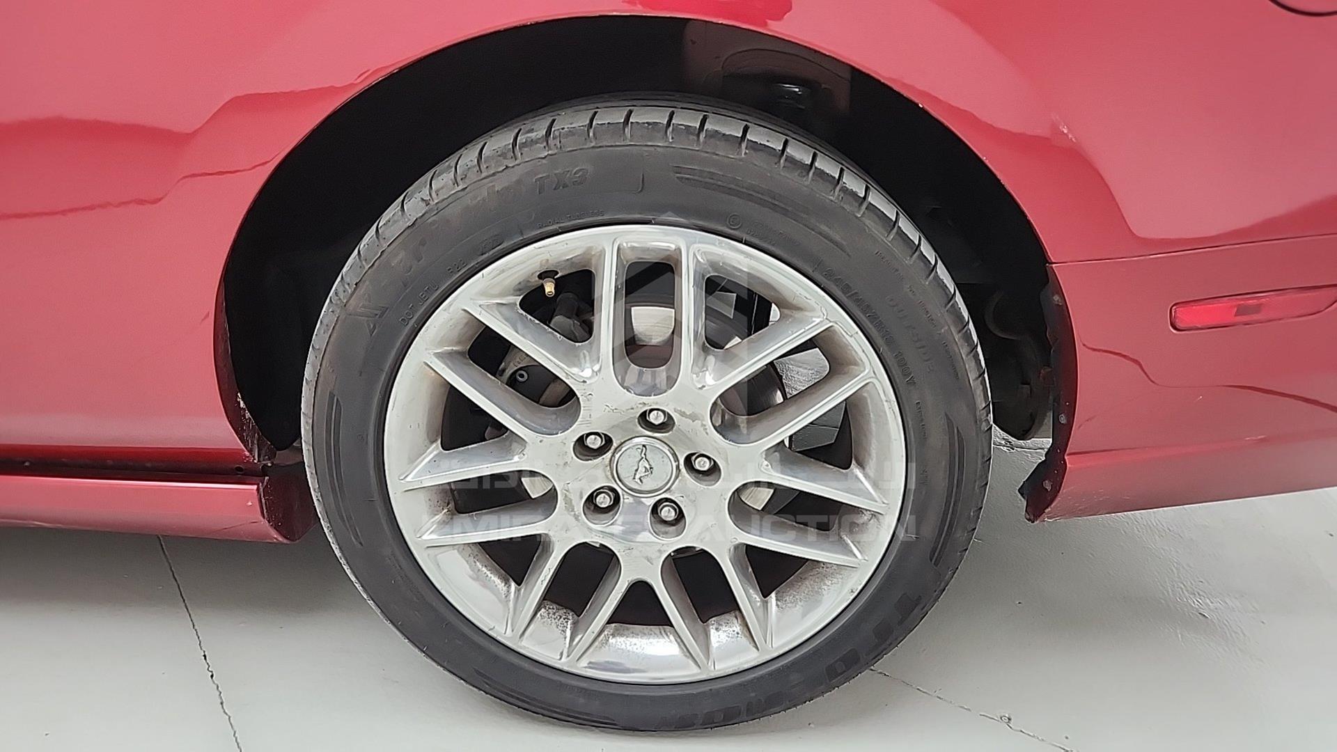 2013 FORD MUSTANG VIN: 1ZVBP8EM2D5276927