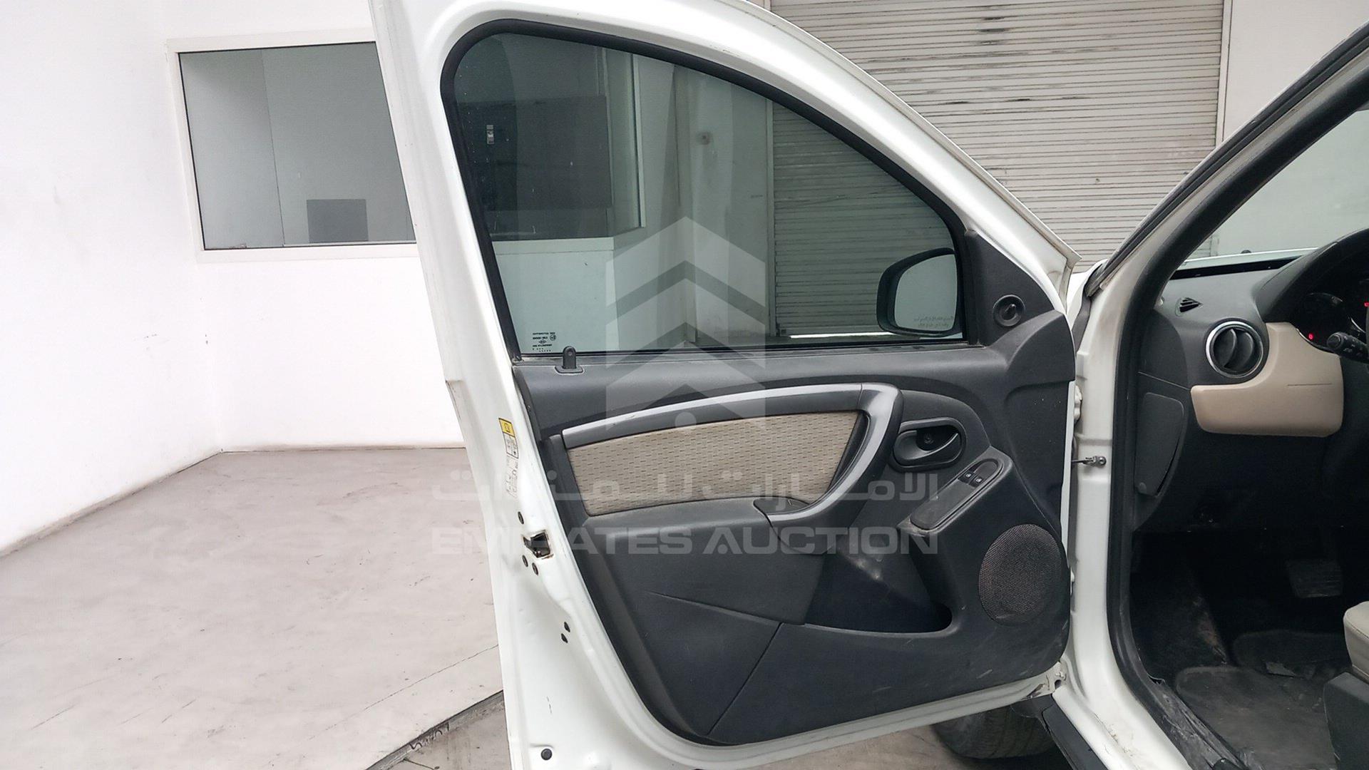 2018 RENAULT DUSTER VIN: VF1HSRGJ6JH560123