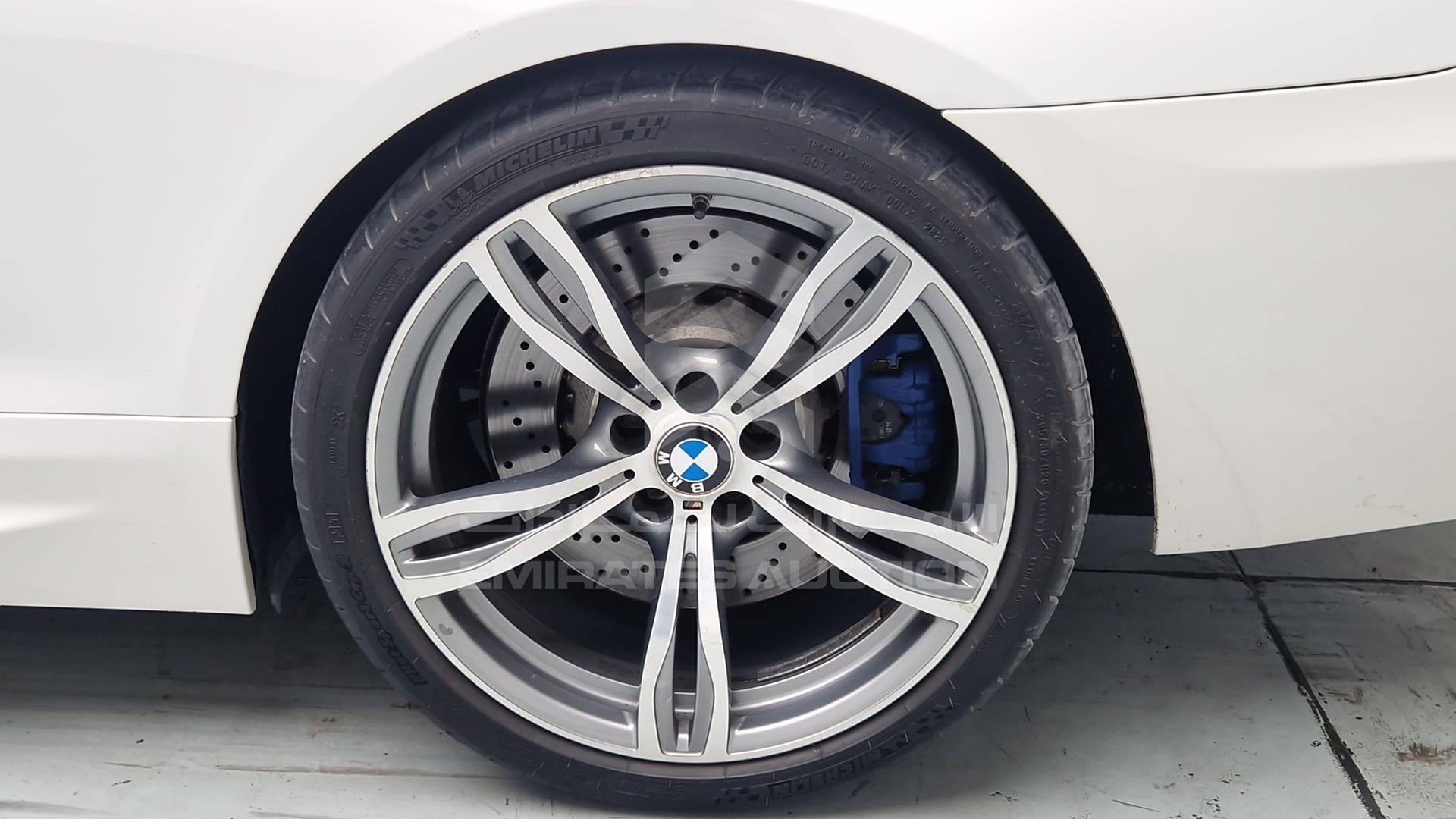 2013 BMW M6 VIN: WBSLX9C5XDC968527