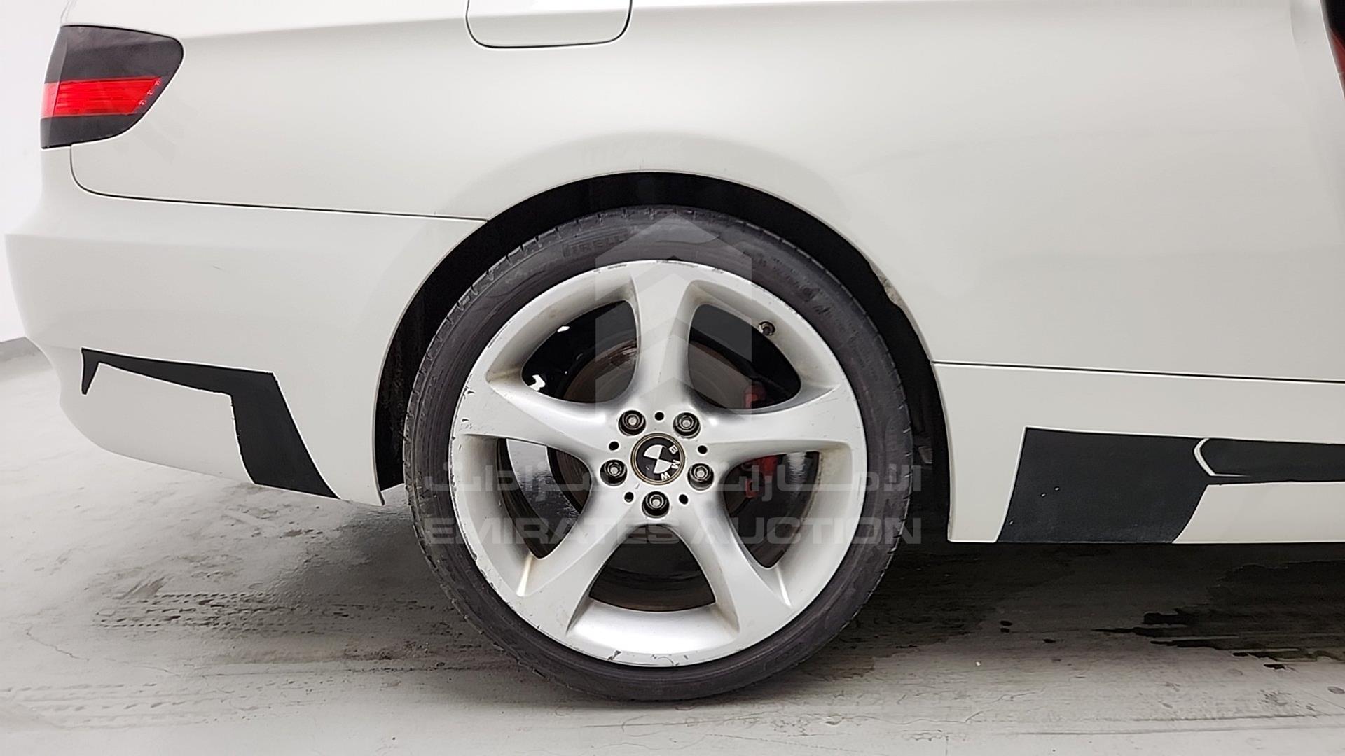 2009 BMW 320 VIN: WBAWA51059JP99961