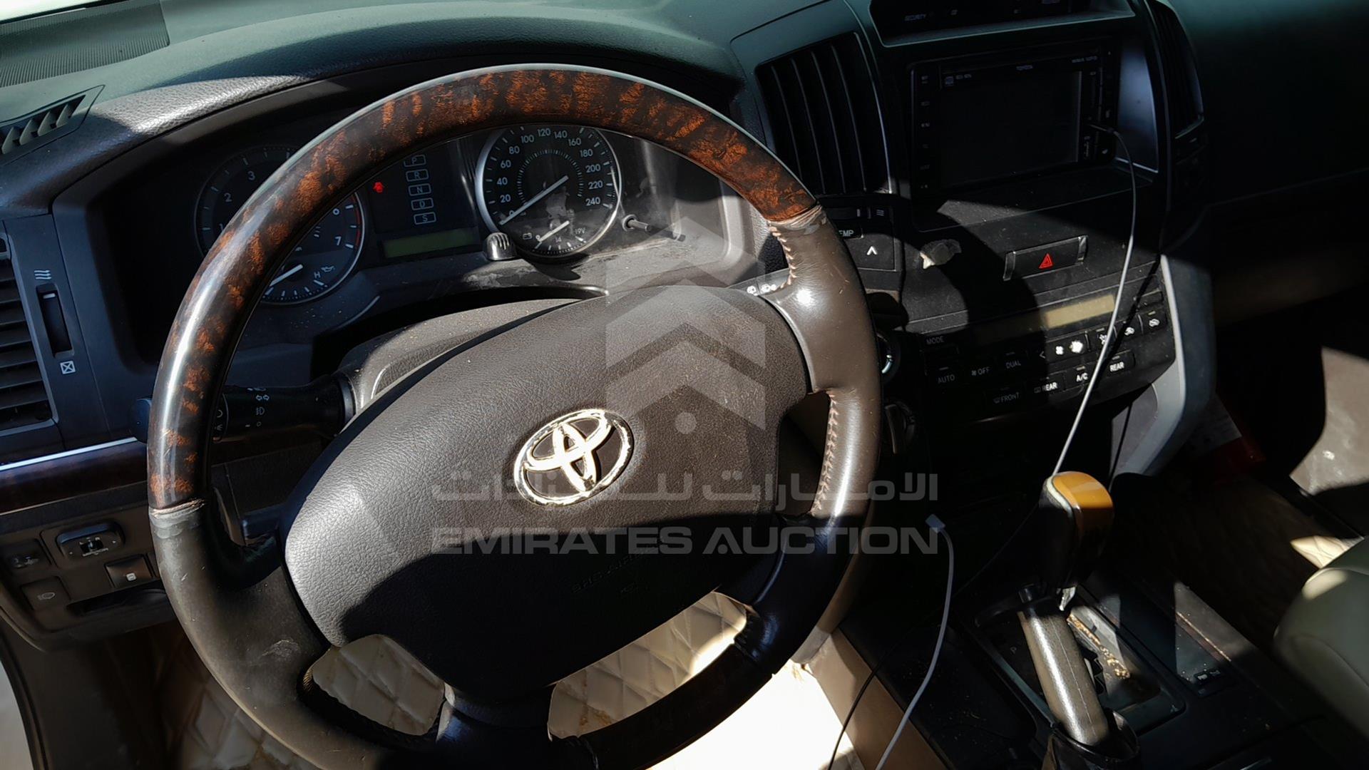 2010 TOYOTA LAND CRUISER VIN: JTMHT09J8A5066676