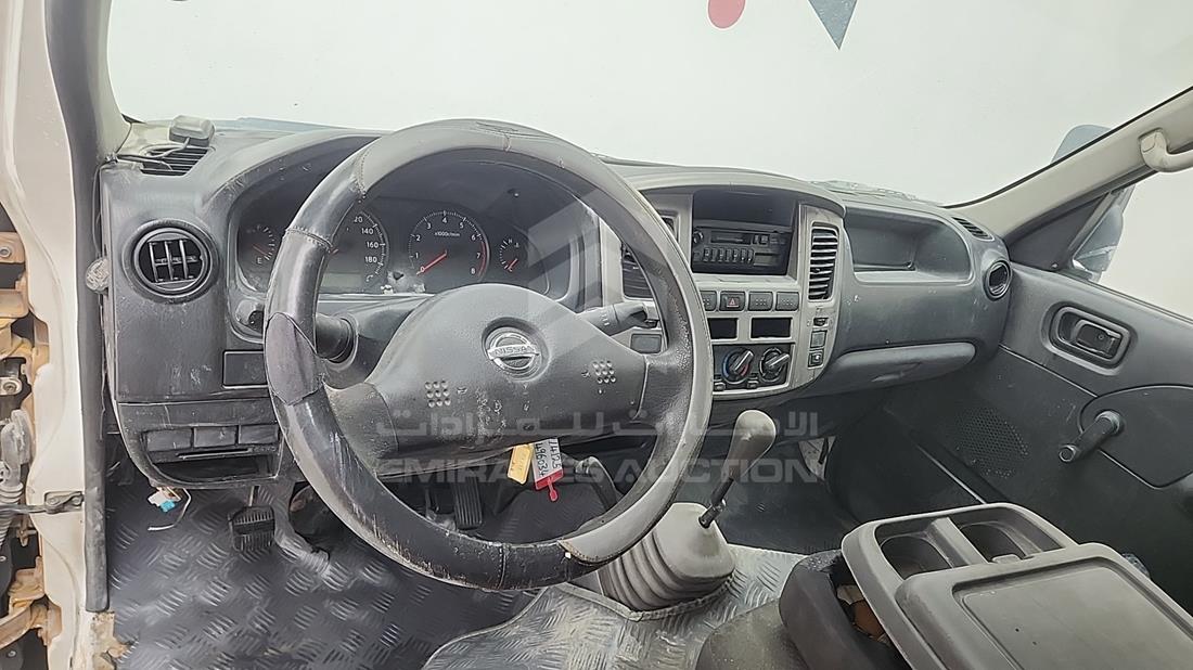 2010 Nissan Urvan — Full Dashboard View — Photo 10