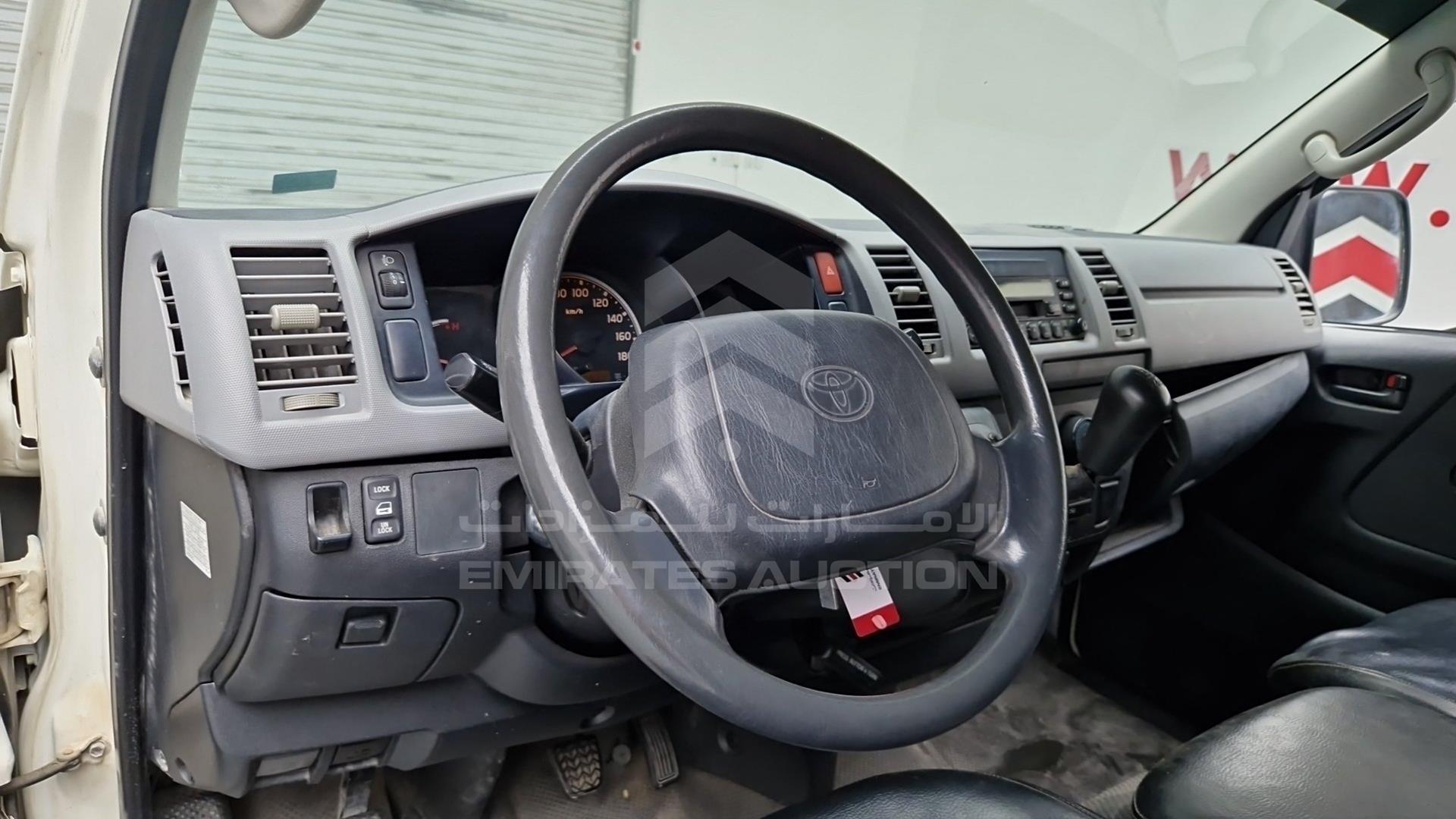 2007 TOYOTA HIACE VIN: JTGJX02P575006788