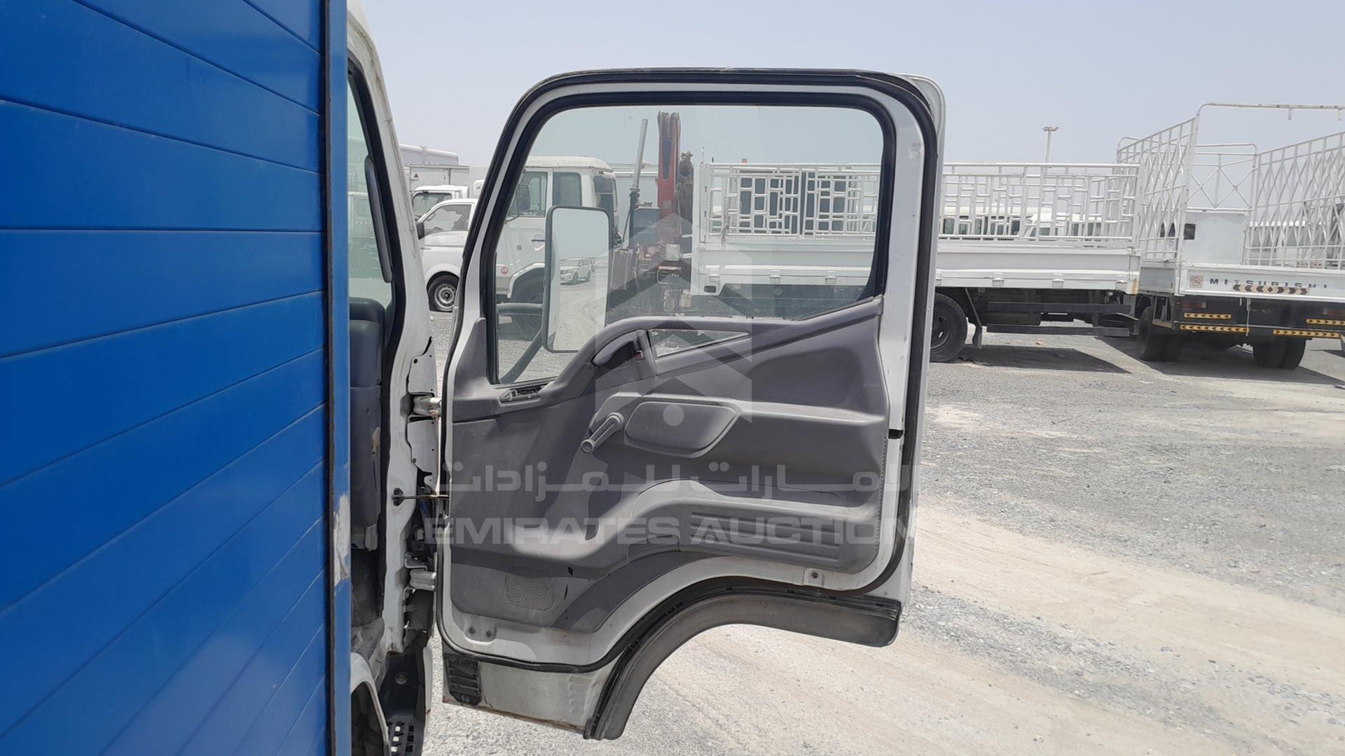 2013 MITSUBISHI CANTER VIN: JL6BCE6J0DK027276