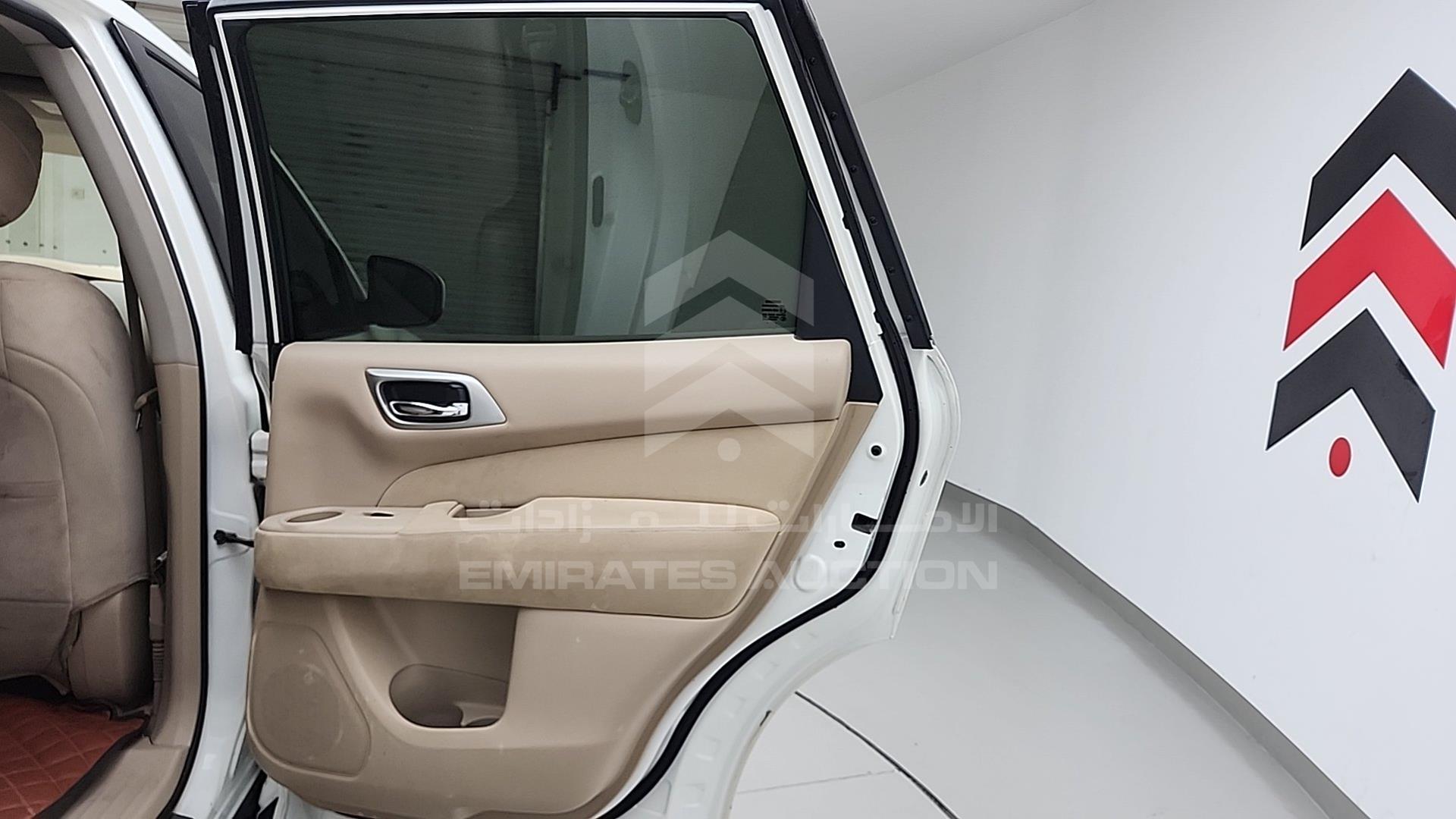 2015 NISSAN PATHFINDER VIN: 5N1AR2M5XFC679726
