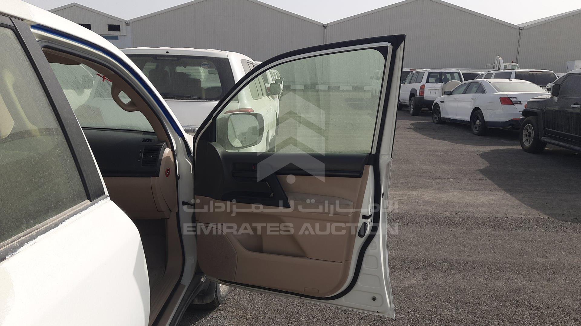 2013 TOYOTA LAND CRUISER VIN: JTMDU09J2D5072652