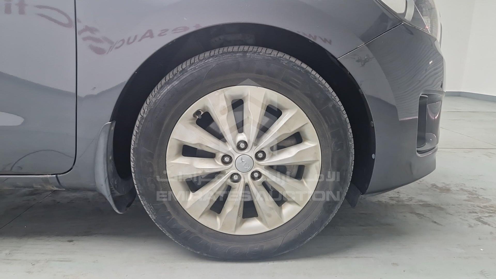 2016 KIA CARNIVAL VIN: KNAMC8127G6129980