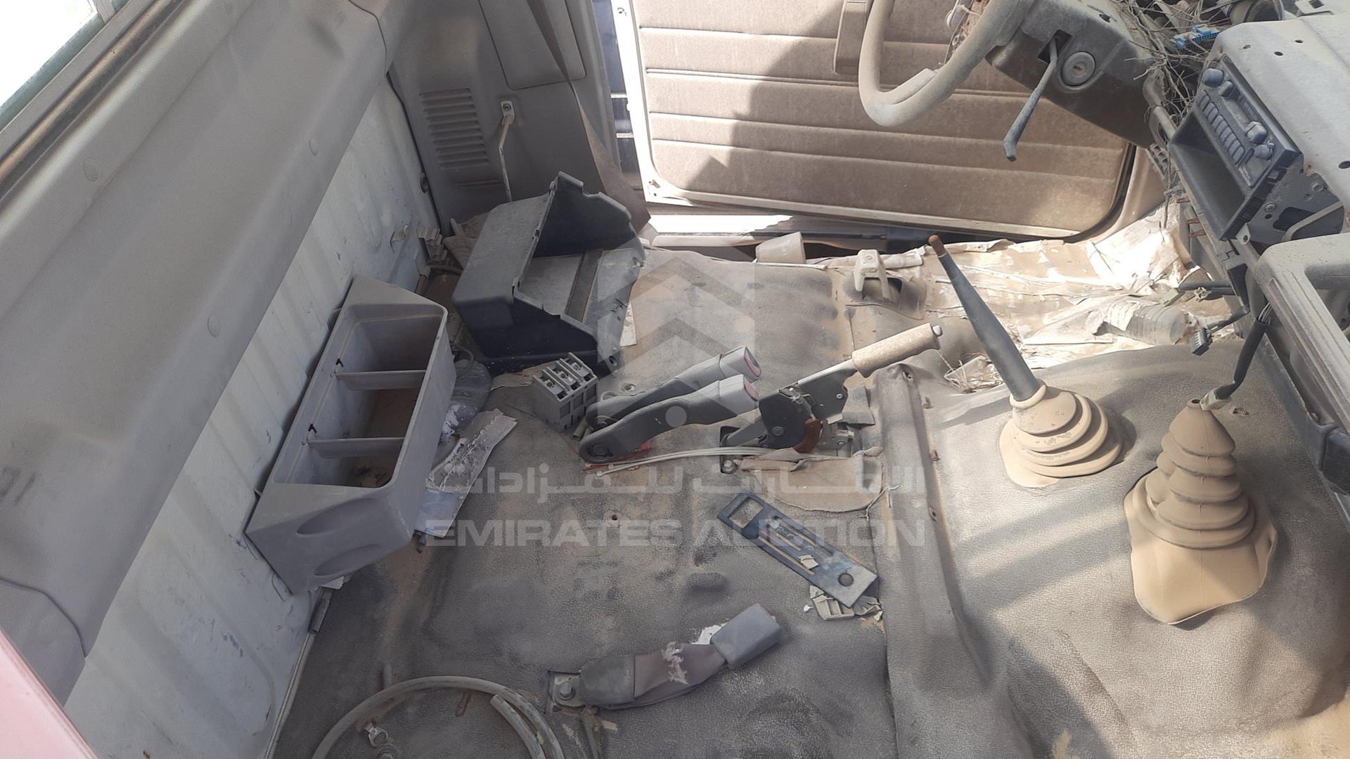 2005 TOYOTA LAND CRUISER VIN: JTFLB71J458008240