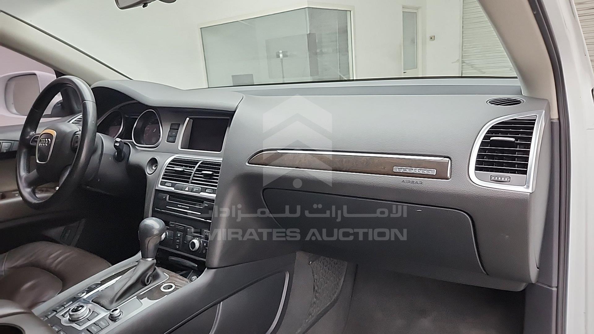 2011 AUDI Q7 VIN: WAUAGD4L6BD008768